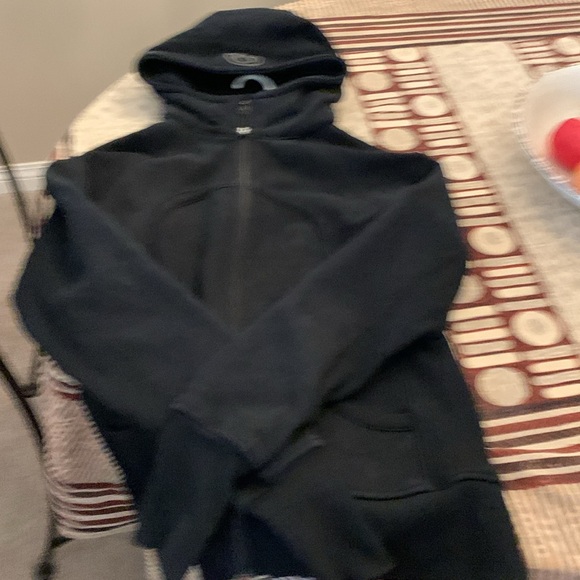 Lulu lemon black hoodie. Size 10. Pristine - Picture 4 of 8